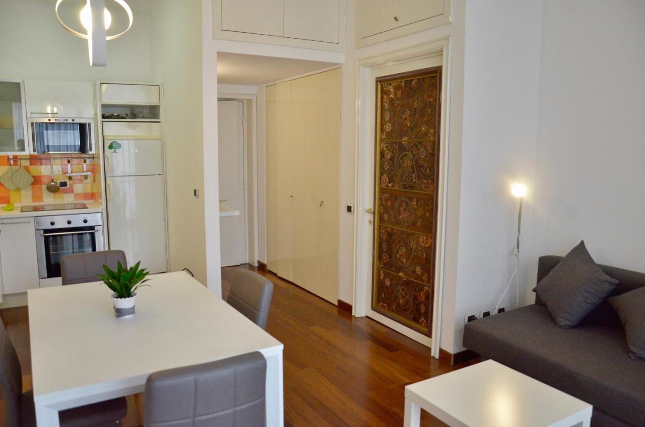 ميلان New Renovated Apartment With Balcony Porta Romana المظهر الخارجي الصورة