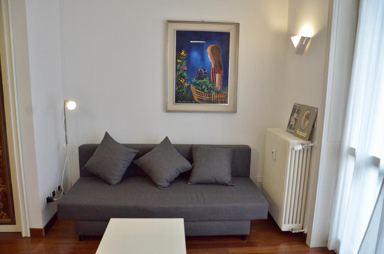 ميلان New Renovated Apartment With Balcony Porta Romana المظهر الخارجي الصورة