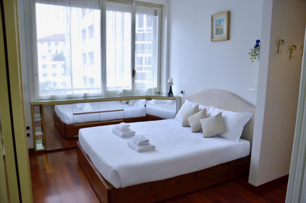 ميلان New Renovated Apartment With Balcony Porta Romana المظهر الخارجي الصورة